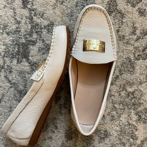 Kate Spade logo leather loafers Size 5-5.5